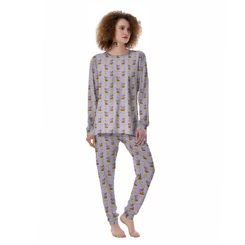 Scarf With Giraffe Print Pattern Women's Pajamas Best pajama sets for girls' night