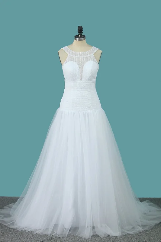 A Line Tulle & Lace Wedding Dresses Scoop Sweep Train New Arrival Chic Lace Dress