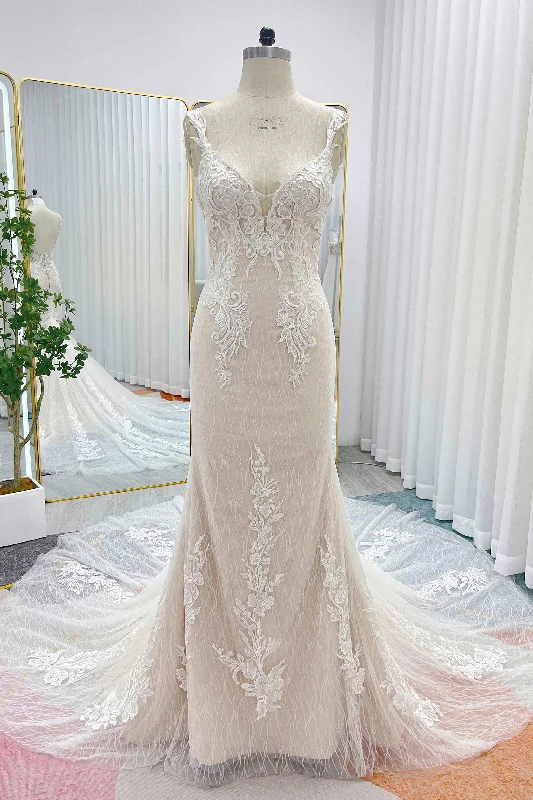 Trumpet-Mermaid Chapel Train Lace Tulle Wedding Dress CW3273 Luxury Wedding Dress